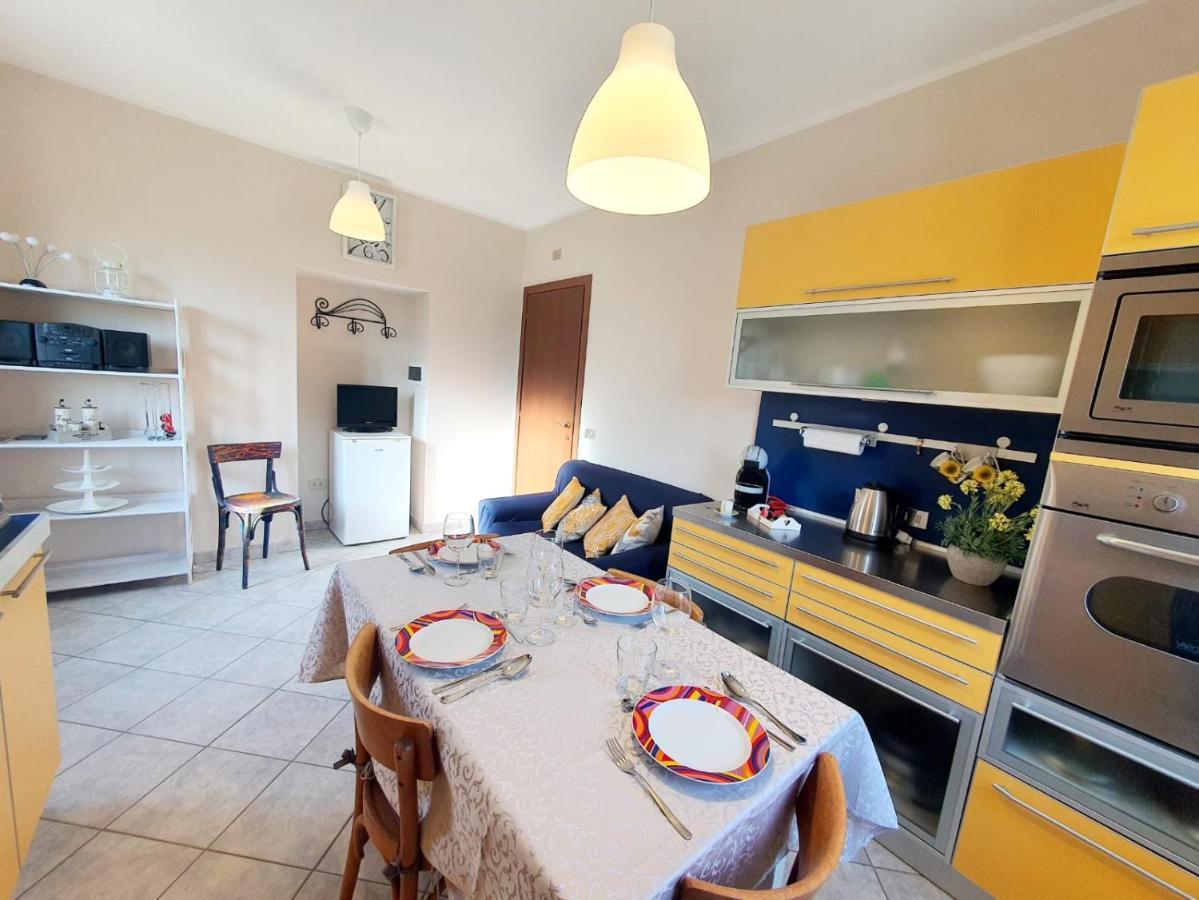 Residenza Gelsomino แวร์บาเนีย ภายนอก รูปภาพ